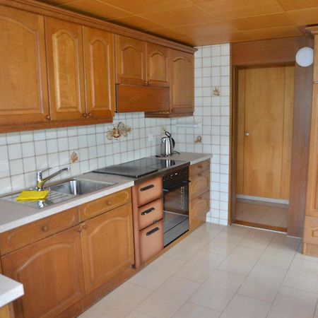 Grosse, Schoene Wohnung Im Gruenen Brig Εξωτερικό φωτογραφία